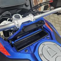 625X Adventure, TCS, vyhřívané rukojeti a sedlo, tlumiče KYB, TFT displej