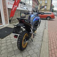 625X Adventure, TCS, vyhřívané rukojeti a sedlo, tlumiče KYB, TFT displej