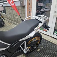800X Pro, TCS, zrcadlení telefonu, nejlehčí ve své třídě