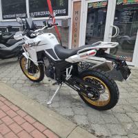 800X Pro, TCS, zrcadlení telefonu, nejlehčí ve své třídě