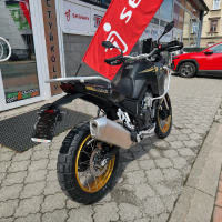 800X Pro, TCS, zrcadlení telefonu, nejlehčí ve své třídě