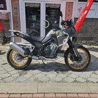800X Pro, TCS, zrcadlení telefonu, nejlehčí ve své třídě