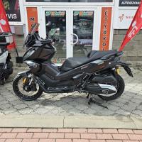 SR 450 X, DVOUVÁLEC, nastavitelné tlumiče, TCS, ABS, padací rám