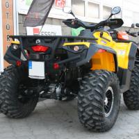 na čtyřkolku Can-Am Outlander L/L MAX