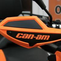 na čtyřkolku Can-Am Outlander, Renegade 