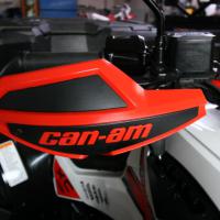 na čtyřkolku Can-Am Outlander, Renegade 